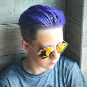 Meet your Posher, Blake